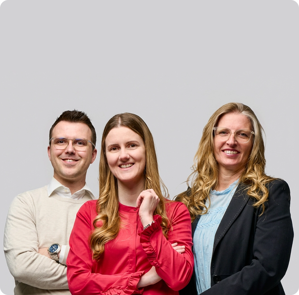 Billede af teamet hos Benedikte Brechmann, som består af Benedikte, Frederik og Bibi